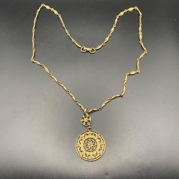 Jewelry - Vintage Gold Filigree Mandala Pendant Necklace 24" Bar Link Chain Intricate
